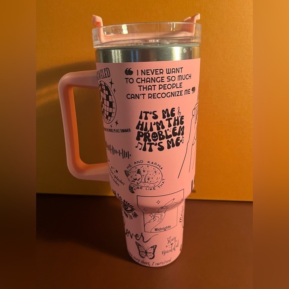 TAYLOR SWIFT ๐ pink Tumbler ๐ - Picture 6 of 6